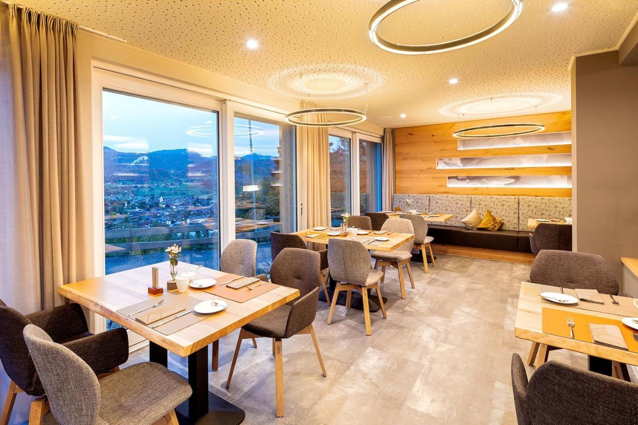 Hotel Kuehberg โอเบอร์สทดอร์ฟ ภายนอก รูปภาพ