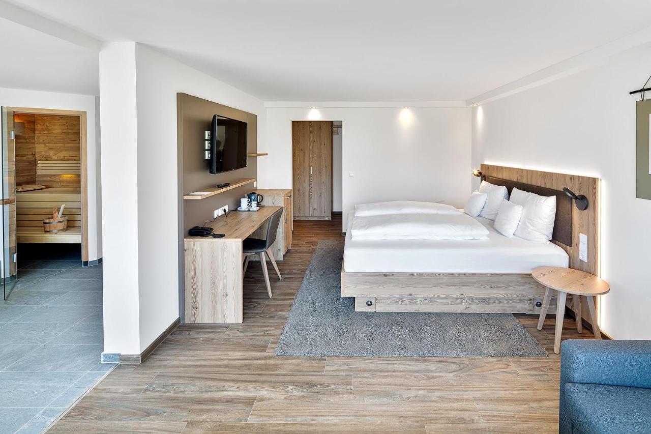 Hotel Kuehberg โอเบอร์สทดอร์ฟ ภายนอก รูปภาพ