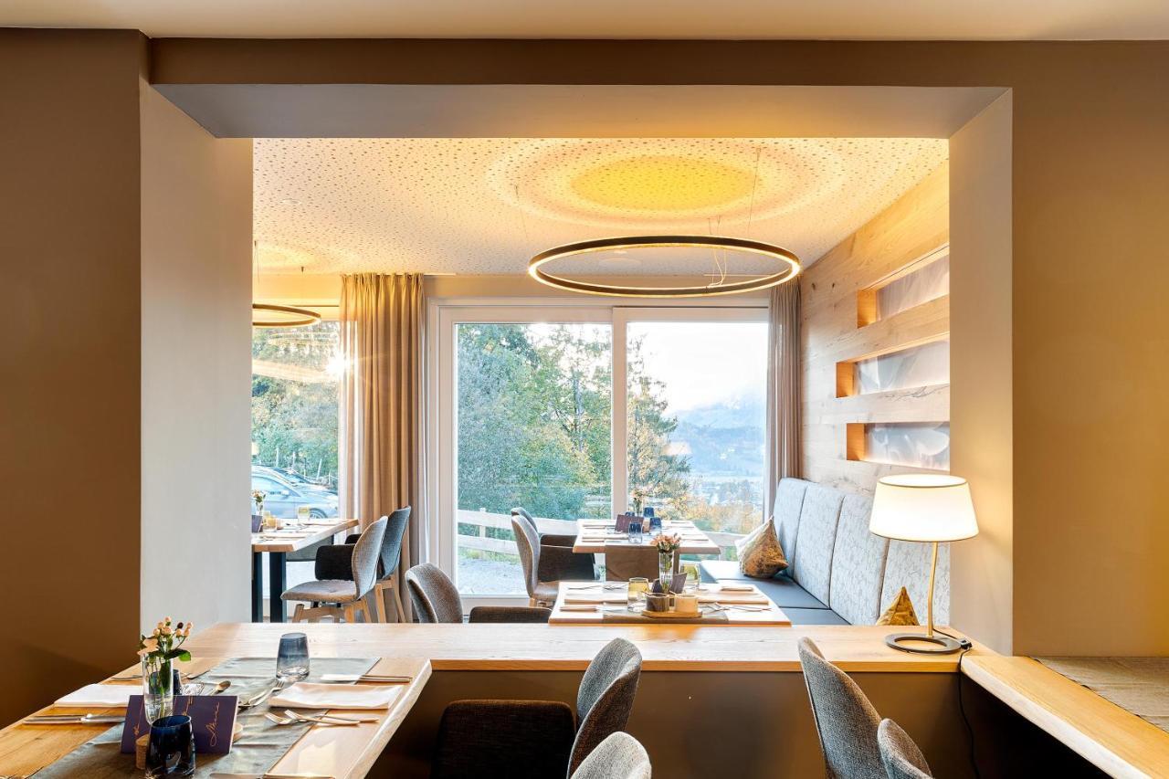 Hotel Kuehberg โอเบอร์สทดอร์ฟ ภายนอก รูปภาพ