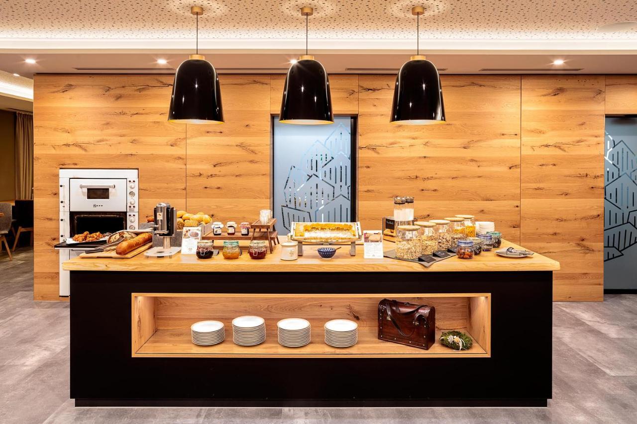 Hotel Kuehberg โอเบอร์สทดอร์ฟ ภายนอก รูปภาพ